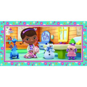 Disney Doc McStuffins Scene Setter - 77x150 cm Veggdekorasjon