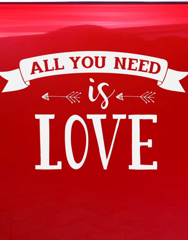 All You Need is Love - 33x45 cm Klistremerke