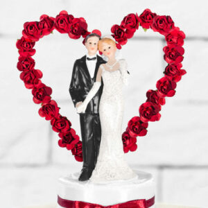 Brudepar foran Hjerte med Røde Roser - Kaketopp 16 cm