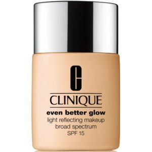 Clinique Even Better Glow Light Reflecting Makeup SPF15 WN 12 Meringue