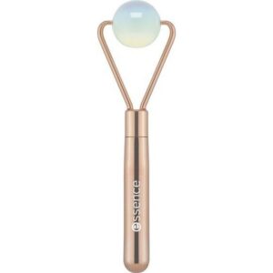 essence TICKET FOR… a massage face roller 01