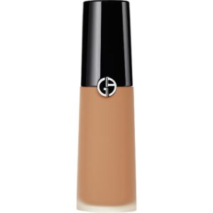 Giorgio Armani Luminous Silk Lightweight Liquid Concealer 7