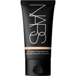 NARS Pure Radiant Tinted Moisturizer Gotland