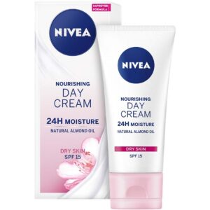 NIVEA Nourishing Day Cream SPF15 50 ml