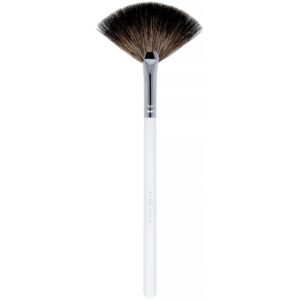 OFRA Cosmetics Highlighting Fan Brush 07